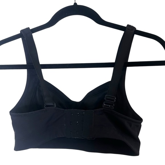 Lululemon Ta Ta Tamer- Black High Impact Sports Bra- Size 32C - Picture 11 of 12